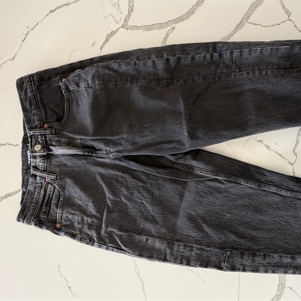 Black Old Navy Women’s Barrel Jeans - Picture 3 of 5